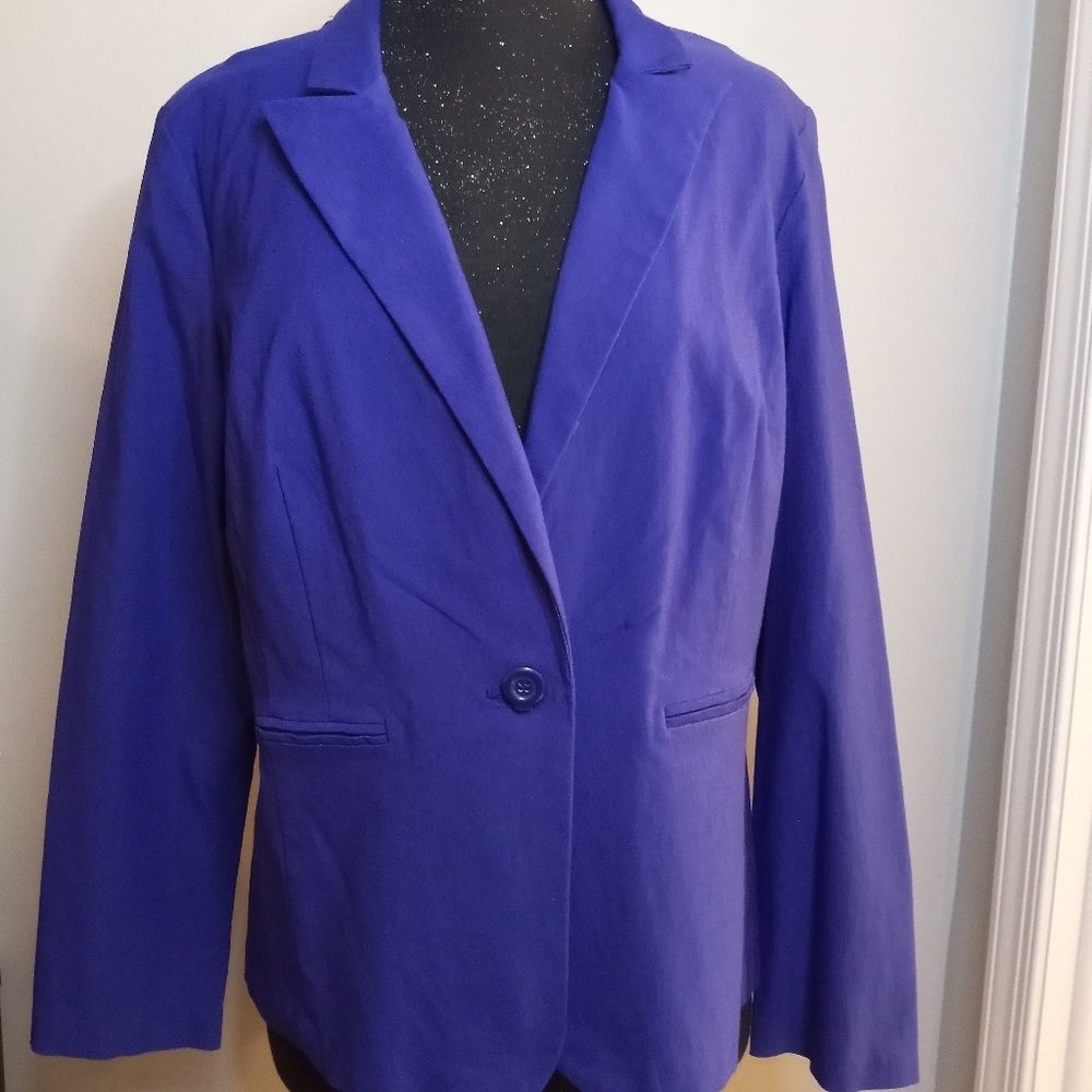 Soho Blazer - Picture 2 of 9